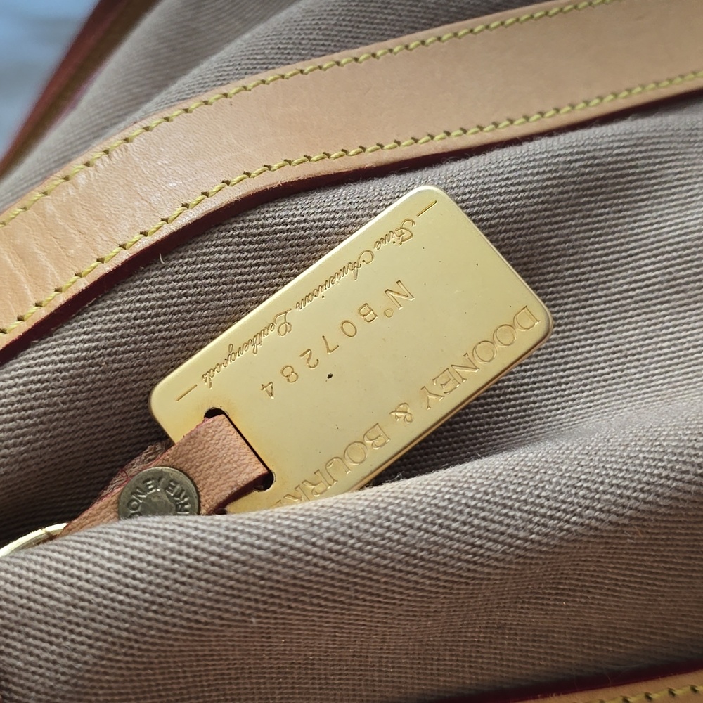 Dooney & Bourke Vintage  Bucket Bag Tan Brown Leather Drawstring Shoulder Bag - Picture 8 of 14